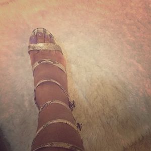 new Beautiful gold snakeskin gladiator sandal